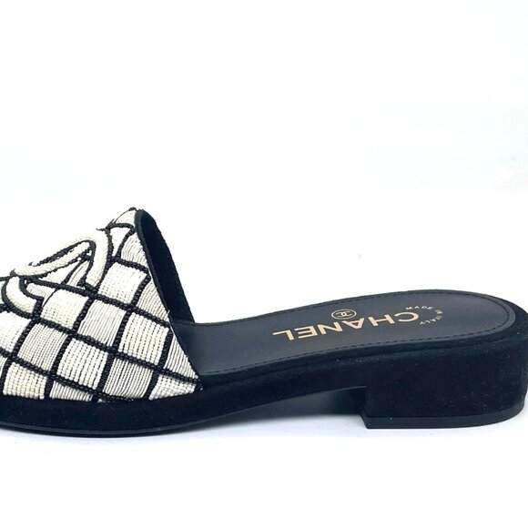 CHANEL 21A  Embroidered Pearl CC Suede Flat Slide Mules Sandals Shoes - Picture 4 of 15
